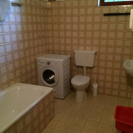 Apartman Villetta F1 *