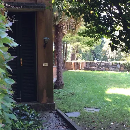 Villetta F1 Apartman Porto Valtravaglia